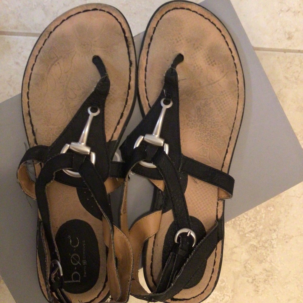 BOC sandals size 9